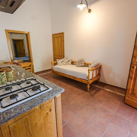 Agriturismo Poggio Al Pino มอนเตลูโป ฟิโอเรนติโน ภายนอก รูปภาพ