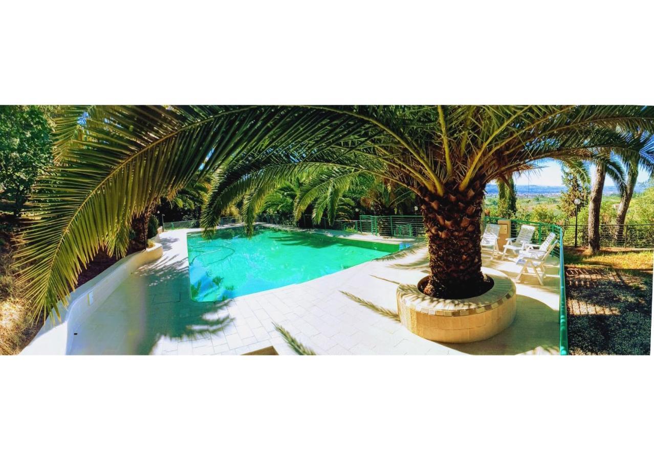 Agriturismo Poggio Al Pino มอนเตลูโป ฟิโอเรนติโน ภายนอก รูปภาพ
